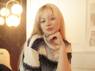 LolaNewton's Live sex cam show Profile Image